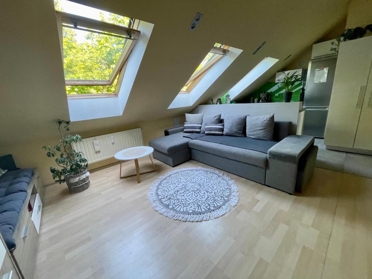 Loft Art Apartment Gdynia Bagian luar foto